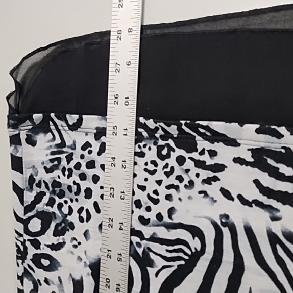 Simply Noelle Tee Shirt Knit Animal Print Hoodie Sheer Detail Trim 12/14 Lg/XL - Picture 7 of 12